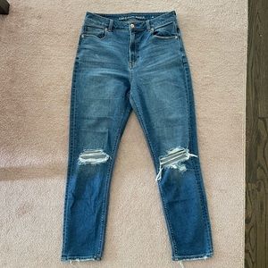 AE High-rise mom jeans